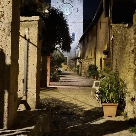 Holiday home Cuore Del Castello Arrone