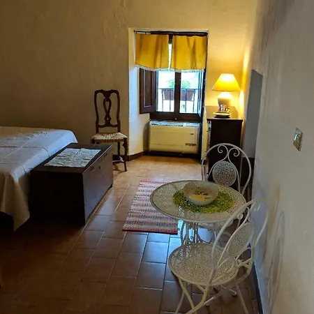 Cuore Del Castello Arrone